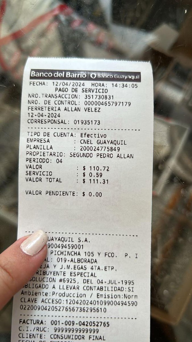 CaritoAllan's tweet photo. No entiendo, como puede ser posible que la planilla de luz salga $70 más que el mes anterior, si es cuando menos servicio eléctrico tenemos @CNEL_EP @servicioscnelep  , encima de que nos quitan la luz nos están cobrando $70 más . NO ES ACEPTABLE ESTO #incrementoencobrodeluz https://t.co/uqH1r06Isj