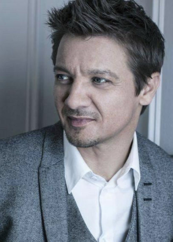 Still in love with @JeremyRenner⁩
