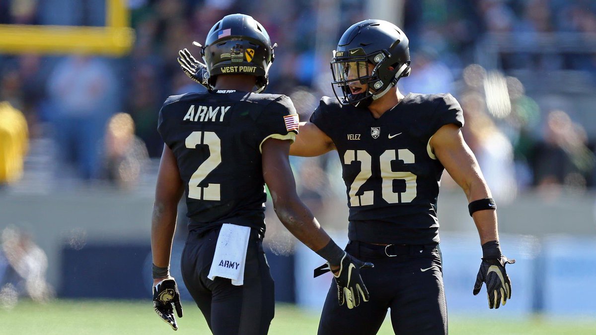 After an Amazing talk with @CoachJuice17 I am blessed to receive my 2nd D1 Offer from Army West Point!!#AGTG @coachcilumba @JosephTurner24 @MicahKitchens1 @SteerFootball15