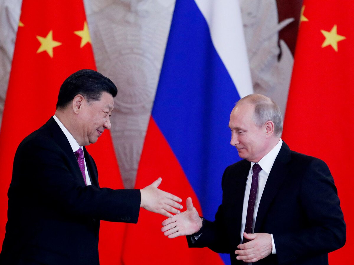 The fact that 🇷🇺 will receive 28% less for its gas in 🇨🇳 than in Europe, but still seeks to expand gas sales to China, illustrates a dilemma Moscow faces in economic relations with Beijing. Simply put: amid war in 🇺🇦, there is no alternative to dependency on China. 🧵1/14