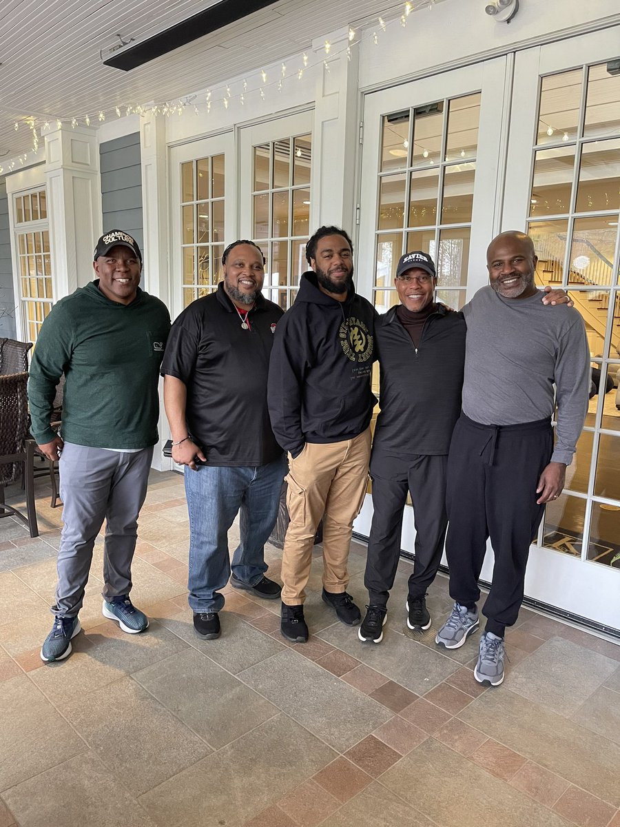 As soon as I arrived to my hotel for #OABSE24, I ran into @RandallSampson and he took me on a a tour of city. Visited two schools and met the famous East Linden Elementary principal, Cheryl Jones. Then went out to dinner with the brothers at the Kinsale Country Club. #WhyGOMO