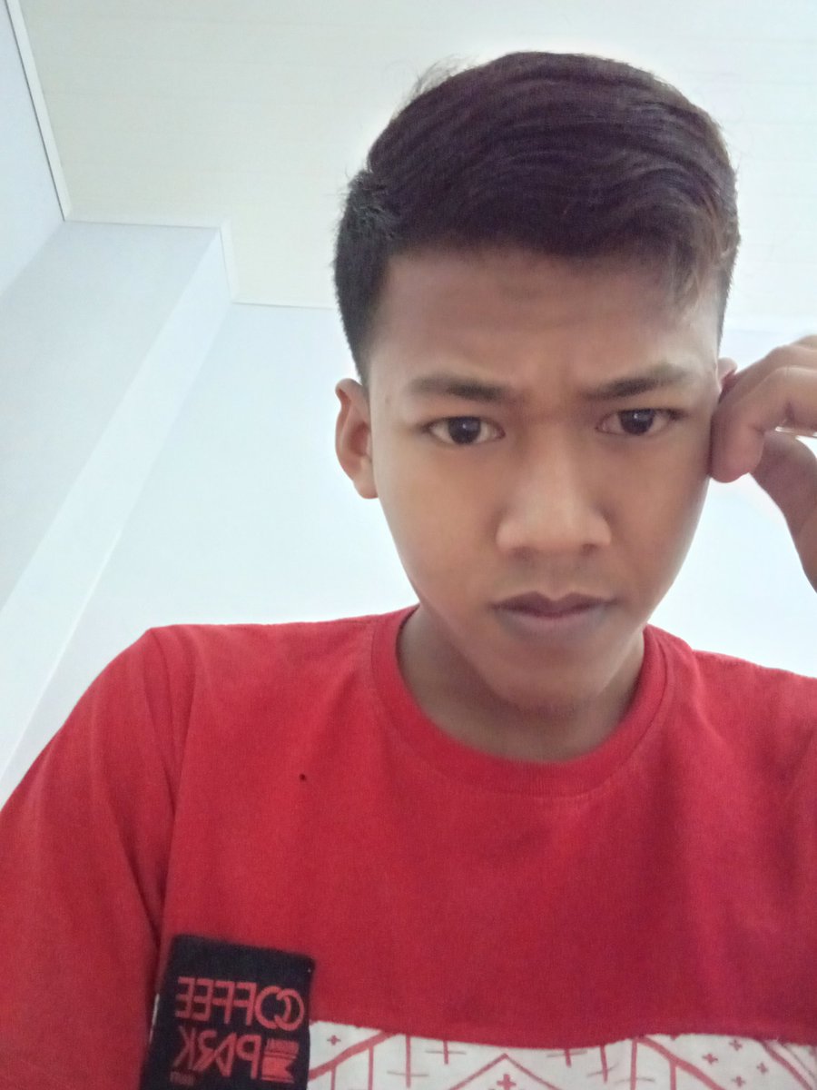 AgusKhamal's tweet photo. Gabut https://t.co/wmf8K0c4wX