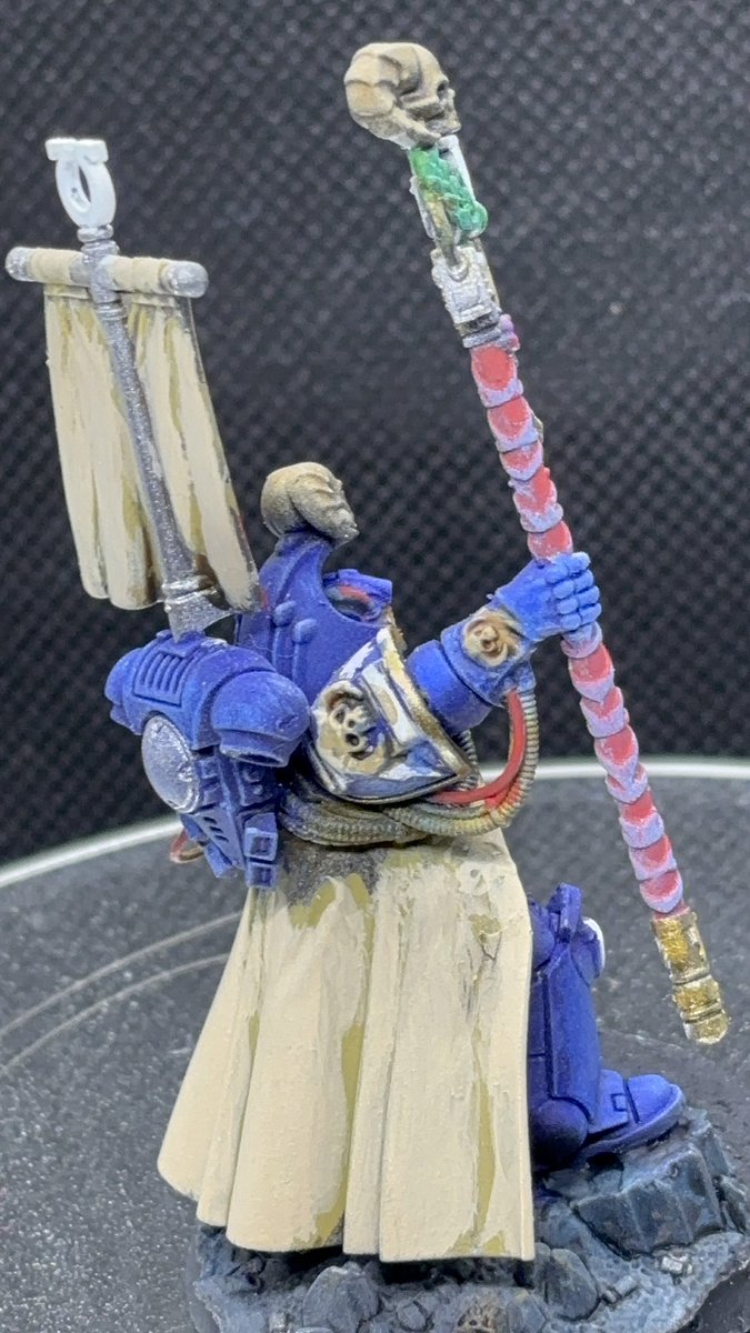 WIP Wednesday update on the client’s Chief Librarian Tigurius. 

#modelpainting #commissionpainting #wipwednesday #paintingwarhammer #warhammer #warhammercommunity #warhammer40k #warhammer40000 #adeptusastartes #spacemarines #spacemarines40k #ultramarines40k