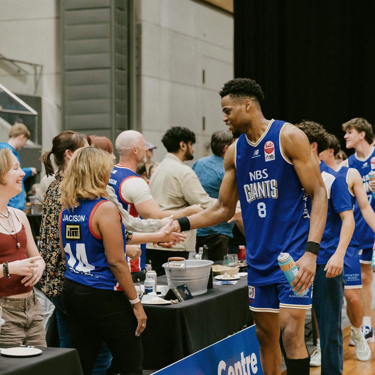 𝐌𝐞𝐞𝐭 𝐭𝐡𝐞 𝐍𝐞𝐰 𝐆𝐮𝐲𝐬 

Say hello to the new faces on the #NelsonGiants and give them a follow!

3️⃣ Kobe Langley 🇺🇸
<a href="/thekobelangley/">Kobe Langley</a> 

8️⃣ Theo Akawuba 🇳🇬 🇺🇸
<a href="/takwuba1/">Theo Akwuba🇳🇬</a> 

#salsnbl #nelsongiants #giantsfamily