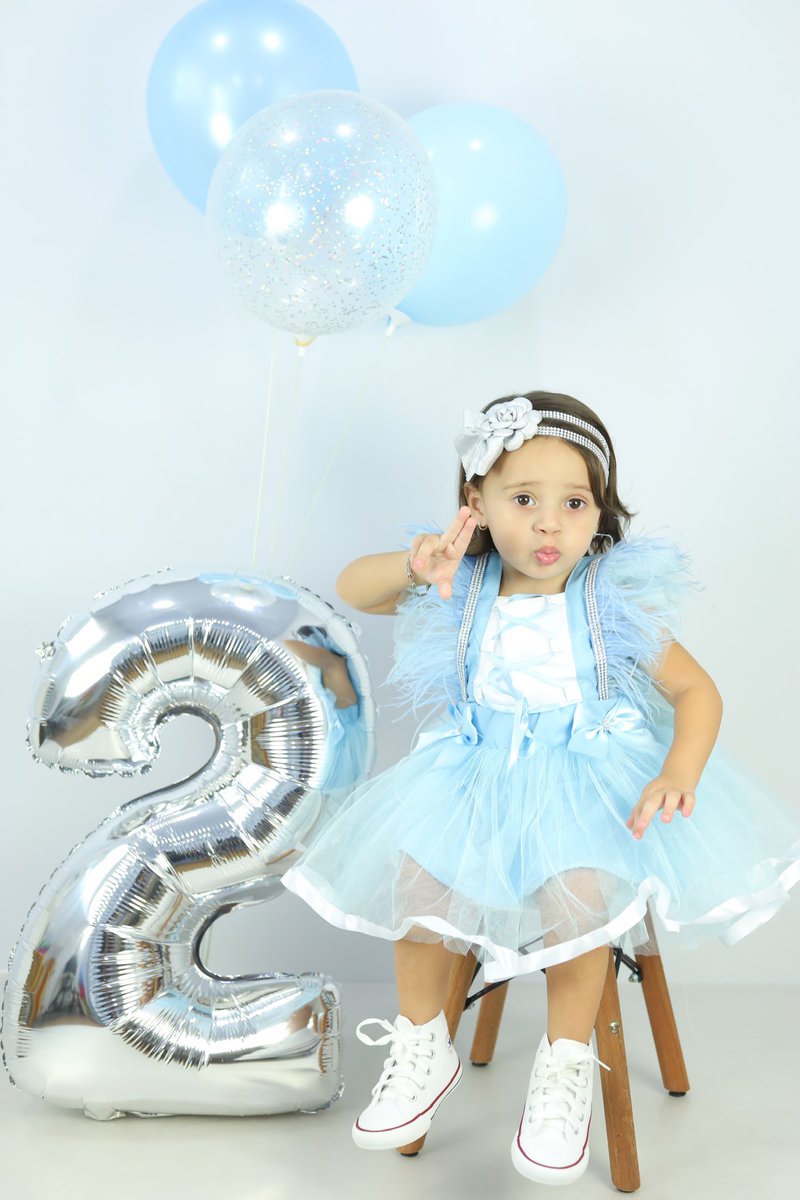 Tão pequena e ao mesmo tempo tão amada. Você é tudo o que eu sempre quis, tudo o que eu esperei, é o meu amor mais puro que já senti, o presente mais lindo que já ganhei. Feliz aniversário, minha filha😭🥳🩷😻