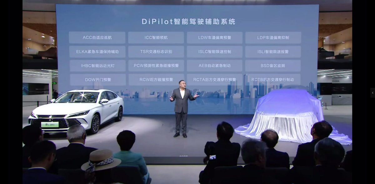 #BYD's Beijing Auto Show Launch, the Qin L DM-i made its official debut as a mid-size sedan. L*W*H:4,830*1,900*1,498mm; wheelbase: 2,790mm. Built on BYD's new-gen PHEV platform, it features DiLink intelligent cockpit and DiPilot ADAS. Launch scheduled for Q2.