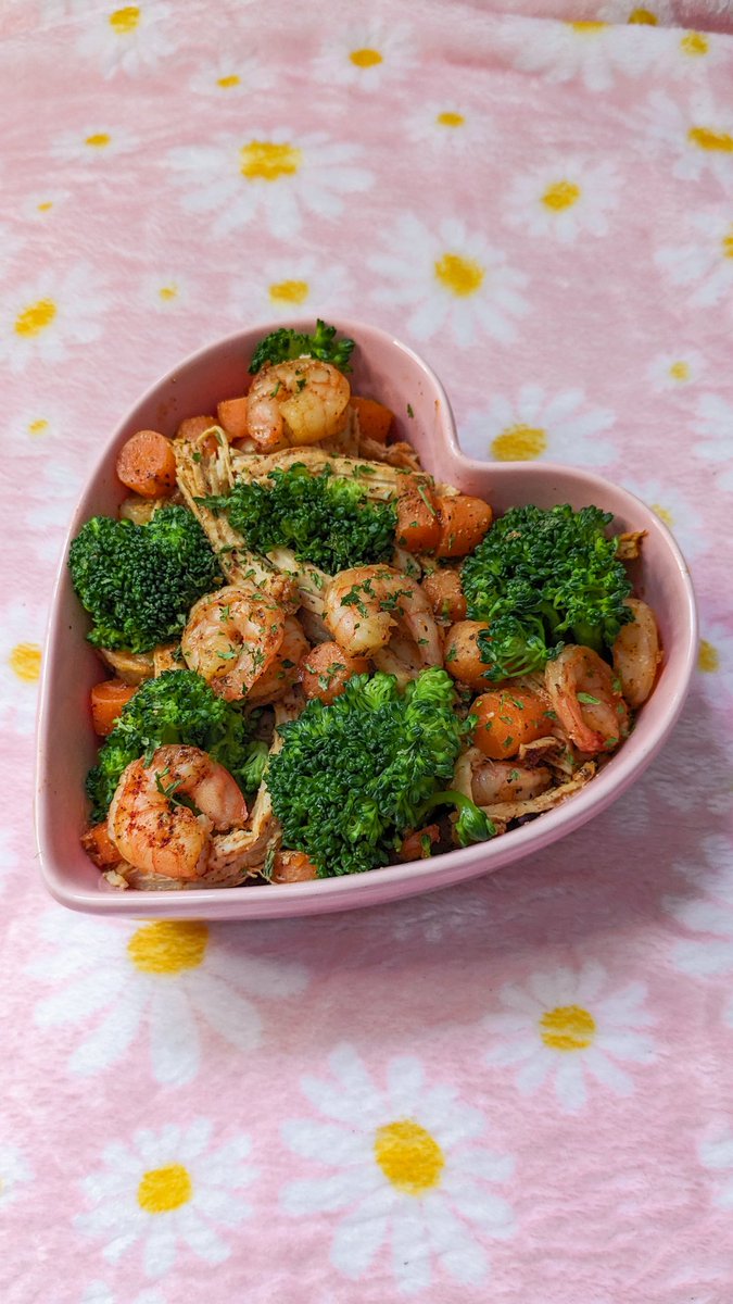 vinakyu 🌸 high res era tweet media