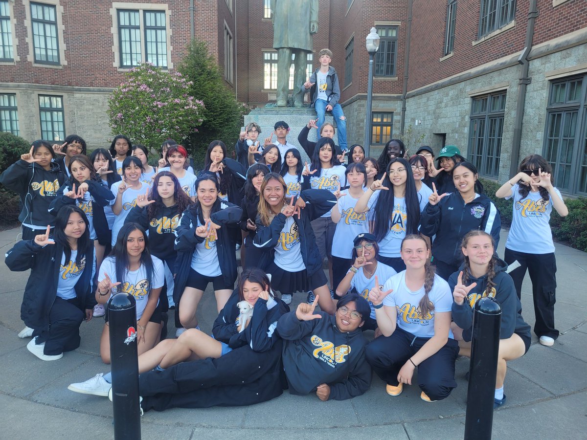 ABENATIONNGUYEN's tweet photo. Abes win 3-2 in a nail biter against Lakes!! #Abestennis https://t.co/c60j1lxuiQ
