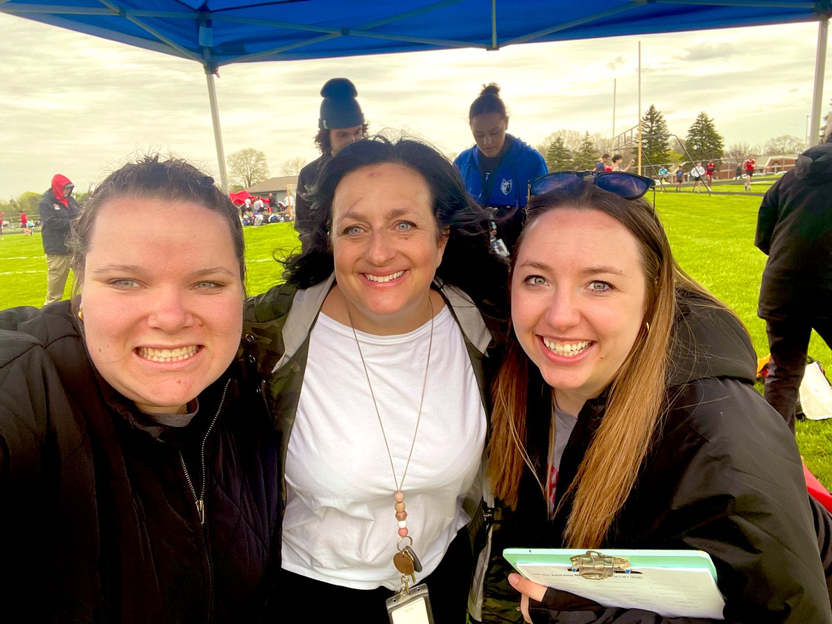 happyheise's tweet photo. Last home Track Meet for the Wolves 🐺 I got to volunteer and time the kiddos. So fun running into my Perry students and friends! I continue to be amazed at these kids! 🏃🏻‍♀️ 🏃🏻‍♂️ @McCordMiddle @PerryMSWolves @wcsdistrict #ItsWorthIt https://t.co/0kr2KzYv3a