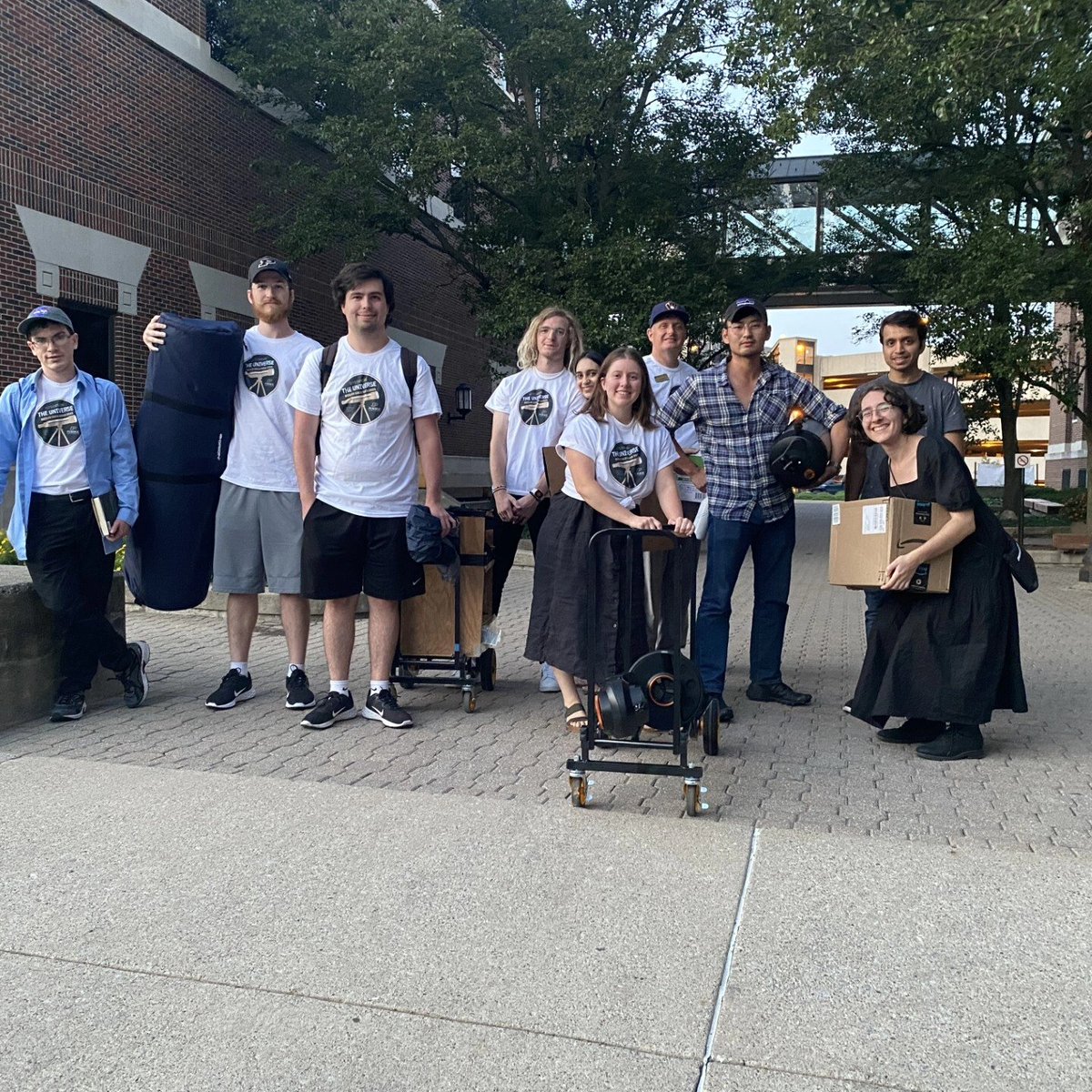 PurdueAstroClub's tweet photo. Last summer, the Purdue Astronomy Club 🔭 participated in Boiler Gold Rush in with @PurduePhysAstro and helped introduce upwards of 1k freshmen to the night sky.

To support us in educating our community, consider donating to us in today's #PurdueDayofGiving. Link in our bio! https://t.co/kTNoDCEvzH