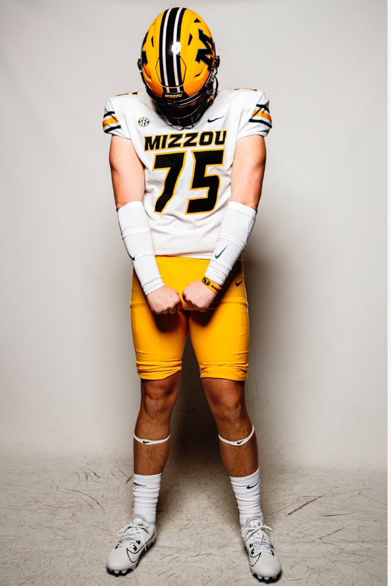 EUREKA’S OWN IS STAYING H🐯ME. JACK LANGE, THE #1 PLAYER IN THE STATE OF MISSOURI IN THE CLASS OF ‘25, HAS COMMITTED TO #MIZZOU Lange picks Mizzou over Michigan, Nebraska, and Wisconsin among many others. WELCOME TO THE ZOU, @JackLange55!!!