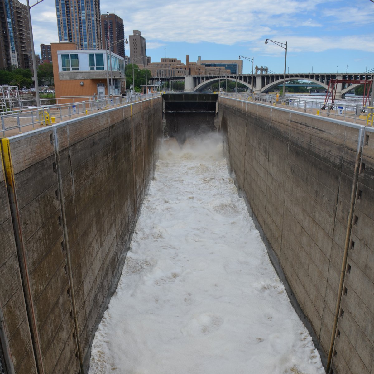 Our staff will perform an exercise on the Upper St. Anthony Falls Lock and Dam Tainter gate, Thursday morning. The purpose is to maintain the mechanical components and clear any debris that may have collected in front of the gate and under the water. #BuildingStrong #USACEMVD