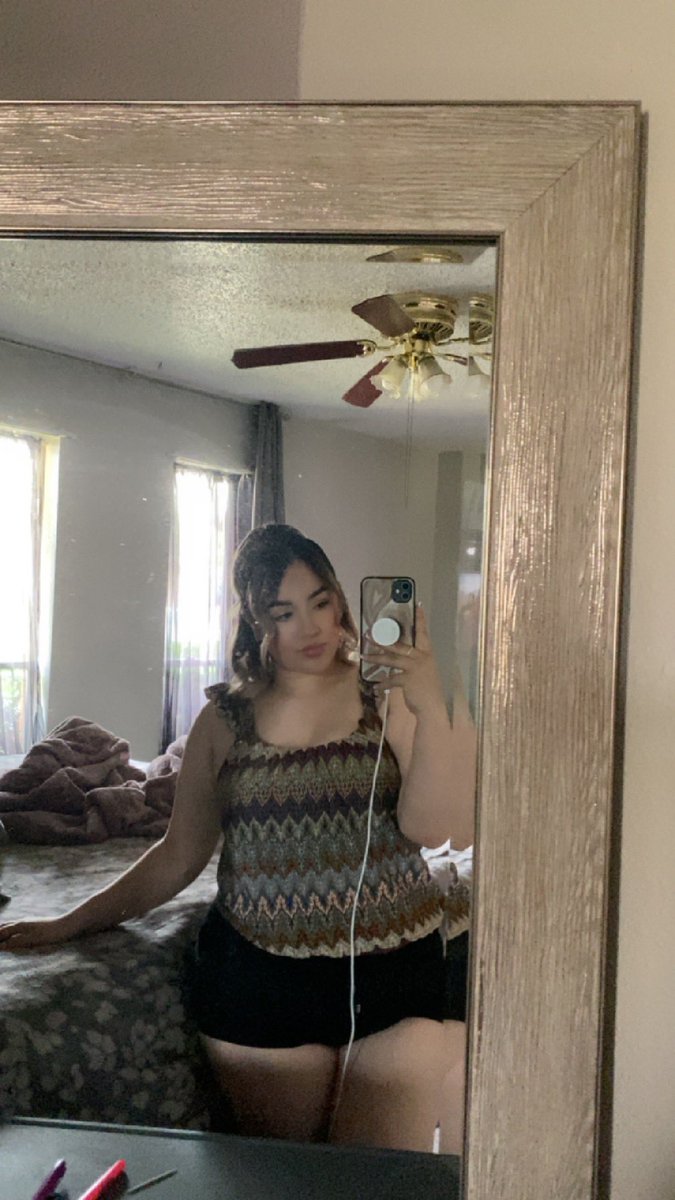 adriarcivar's tweet photo. Thick thighs save lives 🚨 https://t.co/nXOa3aNWLb