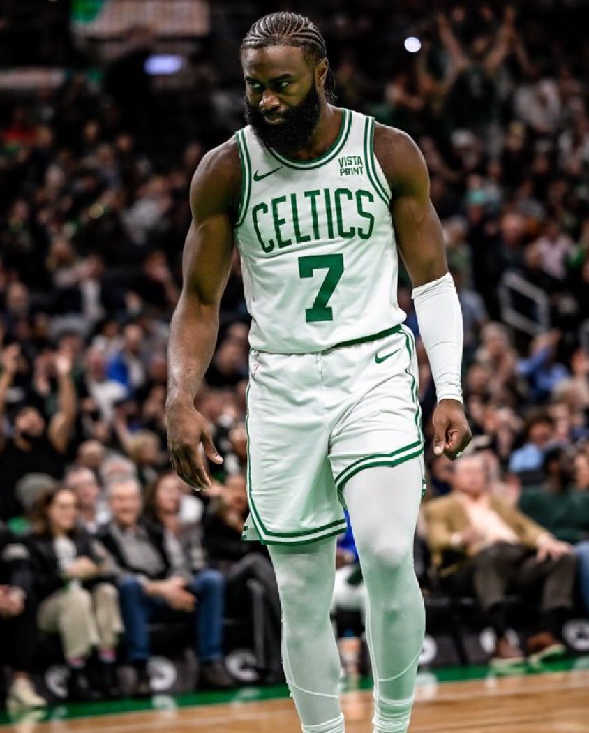 Jaylen Brown at halftime: 21 Points 5 Rebounds 60% FG 3/6 3PM