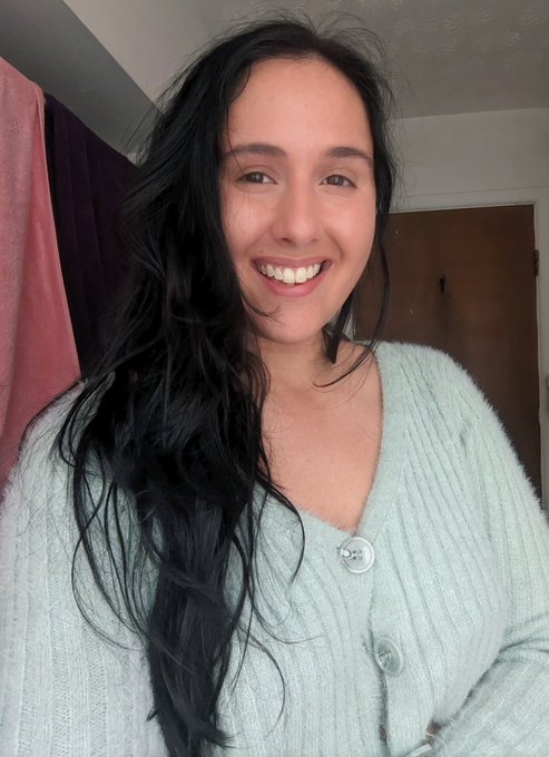 The sweet face of a girl who will make you cum 3 times in 20 minutes and giggle about it during a cam<a href="/tag/breastexpansion"class="tags"><span>#breastexpansion</span></a>