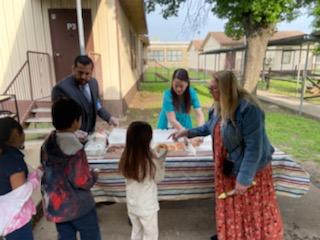 Best morning ever! Donuts & Bubbles for the 2nd grade students @urbanparkes for increasing their reading fluency by 13pts. Way to go!
@DallasISDSupt @MRamirezDISD @ahsadallas @XQAmerica @LfalconLisa @SMcCasland23 @dallasschools