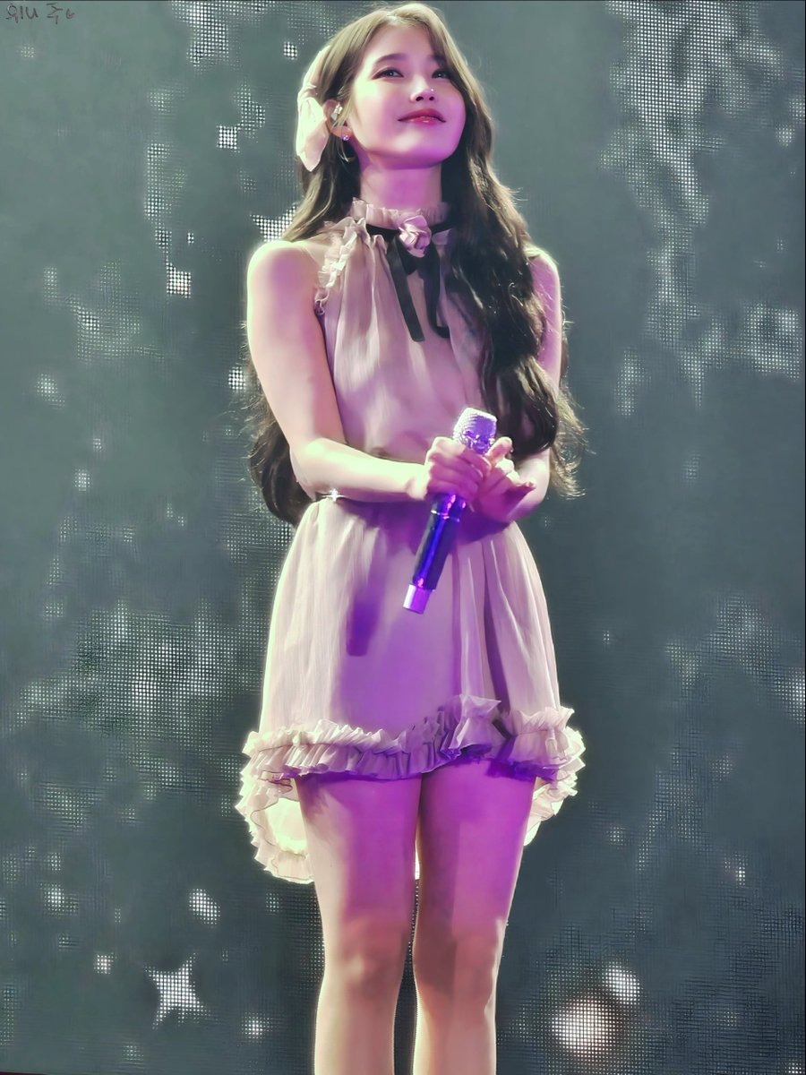 아이유시
240420 IU HEREH WORLD TOUR CONCERT IN SINGAPORE 
#아이유 #IU #HEREH #IU_WORLD_TOUR