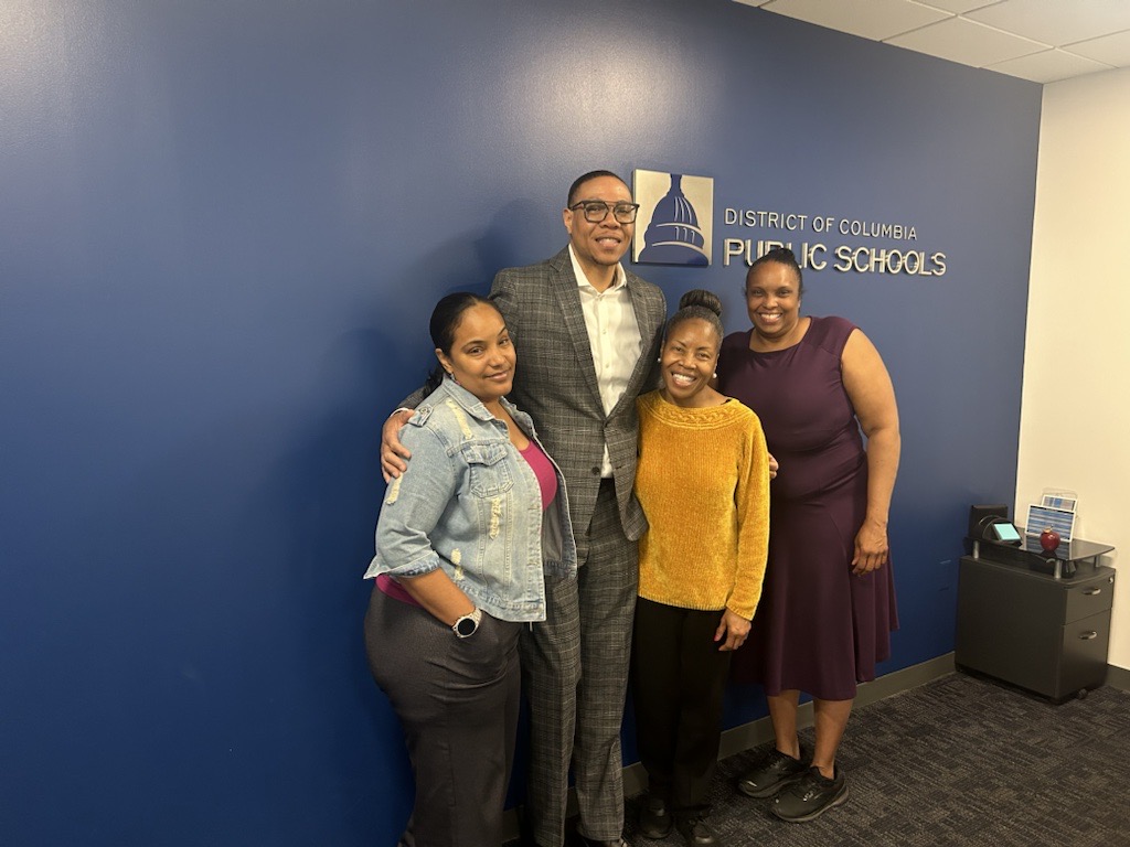 Happy #AdministrativeProfessionalsDay! Thank you to all of our administrative professionals across DCPS who keep our schools and offices running smoothly. Your dedication, organization, and commitment are vital to our communities. 💙
