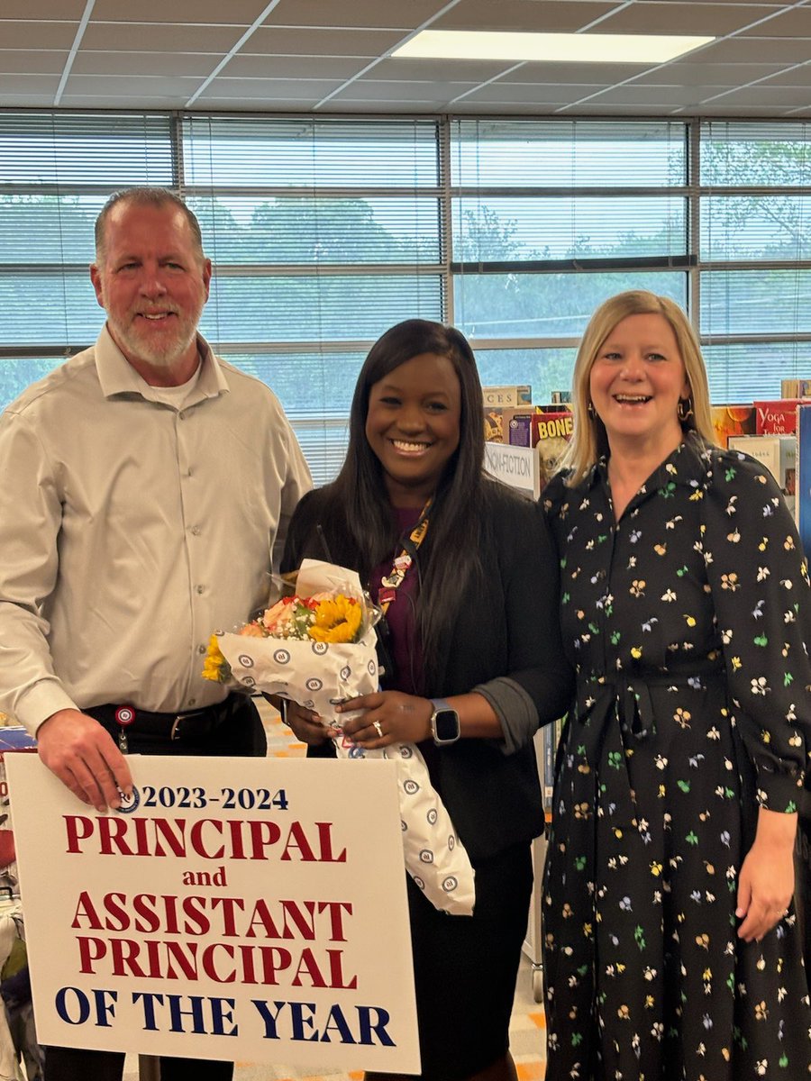 Sarah McClain tweet media