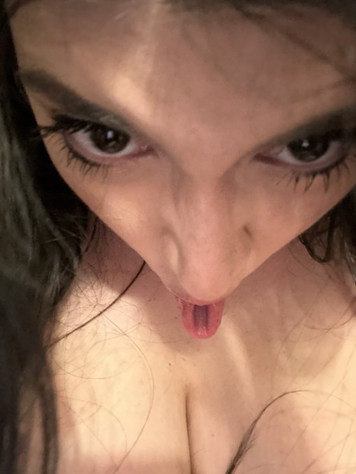 Watch Oriana Santana❤️‍🔥's leaked NSFW photo on TwXstars