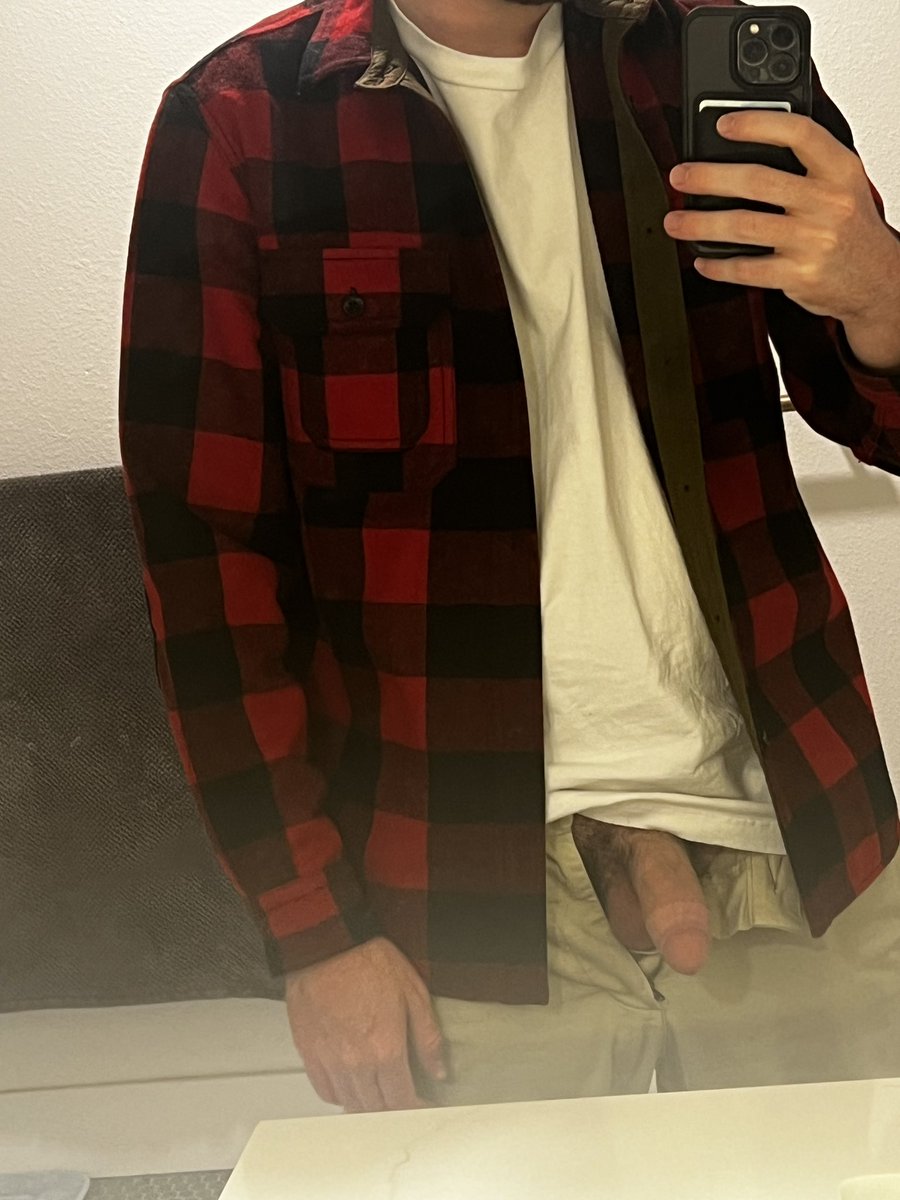 csstudlife's tweet photo. Long day at school, who wants to suck me? 💦 https://t.co/1Mjv210R5K