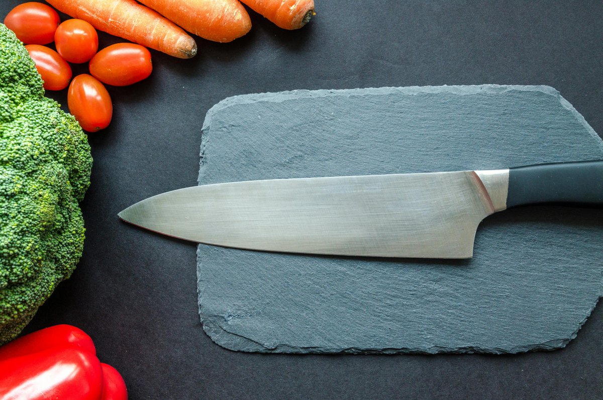 Invest in quality knife sets that not only elevate your culinary skills but also add a touch of precision to every dish!
rkkitchenproducts.com
#cheflife #alatdapur #vienta #gadgets #kitchenknives #hobimasak #cookingathome #bhfyp #kitcheninspiration