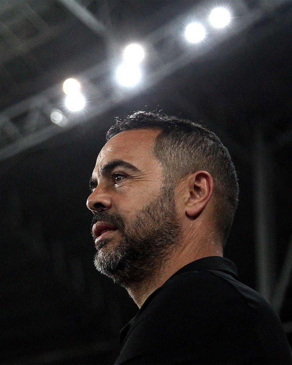 informafogo's tweet photo. "Tivemos um arranque em falso na fase de grupo, era importante vencer hoje. Estou muito contente por vencer meu primeiro jogo da Libertadores num ano que ganhei jogos de Champions. Do ponto de vista pessoal, é extraordinário. Mas neste momento o Importante foi ter ganhado três pontos de forma muito justa. Não foi ganhar só por ganhar, ganhamos com um bom desempenho. Fomos claramente superiores - afirmou o técnico."

- Artur Jorge