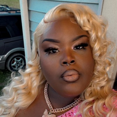 Im_GorgeousBtch's tweet photo. #NewProfilePic https://t.co/BIK5YCPldg