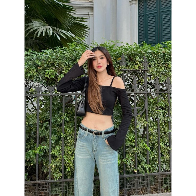 KD75463250's tweet photo. เสื้อ nicharis ซื้อมา 490ส่งต่อ  160 บาท ค่าส่ง 20 บาท #ส่งต่อเสื้อผ้า #ส่งต่อเสื้อผ้ามือสอง #ส่งต่อ #ส่งต่อ #เสื้อผ้ามือสองราคาถูก #เสื้อผ้ามือ2 #โล๊ะเสื้อผ้า #ส่งต่อเสื้อผ้ามือ2 #เสื้อผ้ามือสองสภาพดี #รองเท้า #ไว้รีวิวห้ามขายของโว้ยย https://t.co/YT53KfwIoU