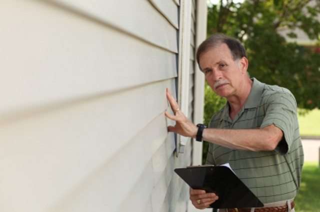 Building and pest inspections - how do they benefit home buyers? Click here:- bit.ly/3ibXFE3 #buyersadvocate #buyersagent #realestate #melbourne #melbre #buyermarketing #buildinginspections #buildingandpestinspections #pestinspections