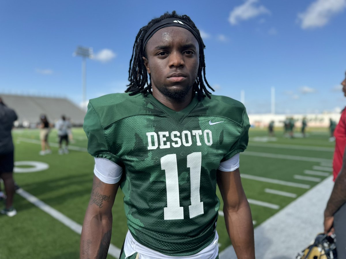 DeSoto 2025 WR and SMU commit Daylon Singleton answered the bell in a big way as a junior and is gearing up for another playmaker in the Eagles high flying offense @FootballDesoto | @CoachSweeny
