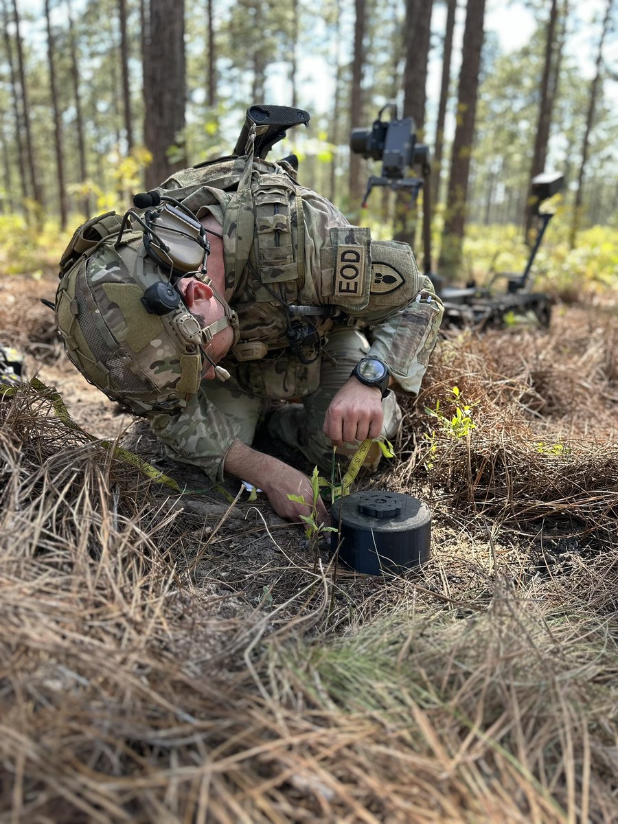 “Do you want to be good, or do you want to be great?” - CPT Jason McMahon

Anyone can be good at their job. But being great takes a level of dedication that most people don’t want to make the time for. 

I’m reminded this week, observing #EODTeamOfTheYear that we have great EOD