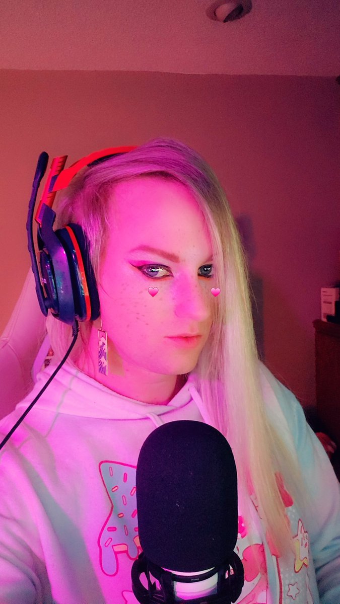 The #Furry #Femboy Fireteam is back baby, and we're playing #helldivers2! Featuring ItsLostAtlas trying to stream in #fursuit... this should be fun~

#femboystreamer #furrystreamer #gay #lgbt #twitch #stream #streamer