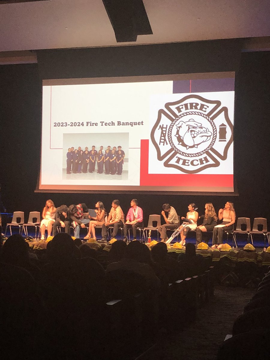Beautiful FIRETECH Ceremony tonight!! Congratulations to all these wonderful students and their journey! #SHSCOUNSELORCONNECTIONS @Socorro_HS1 @EOlivas_SHS