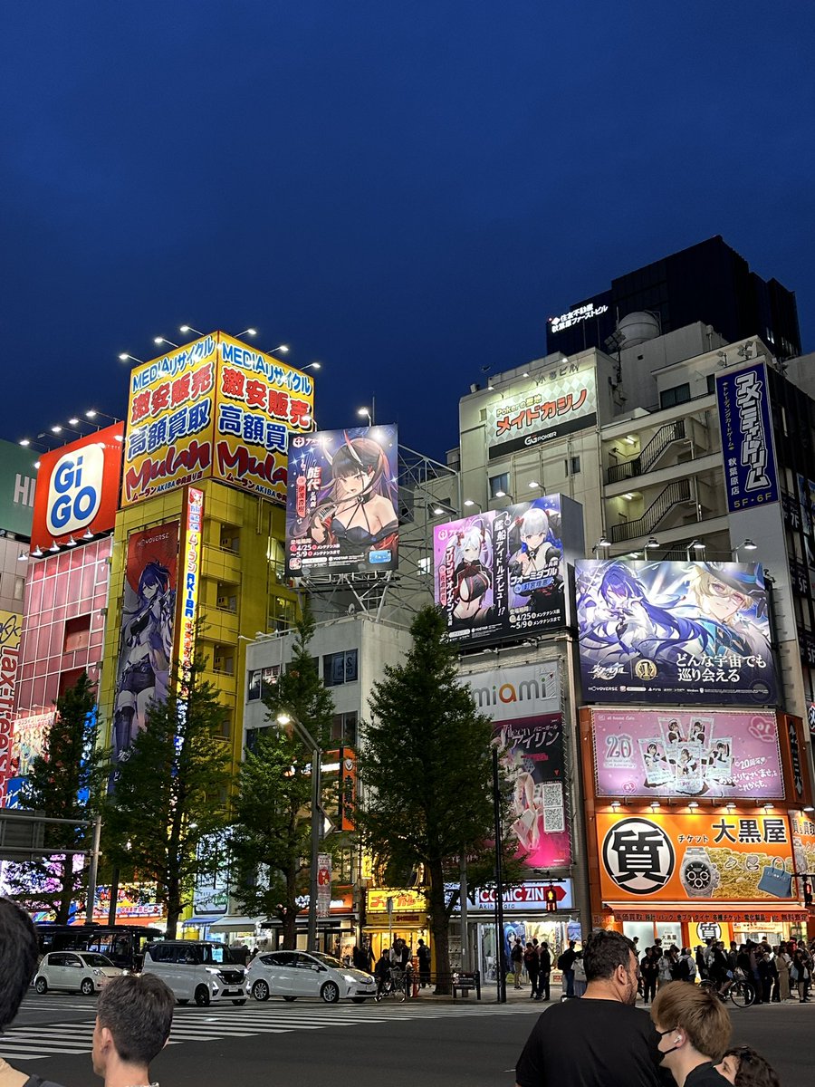 TXVT93's tweet image. 久しぶりの再会
#東京観光