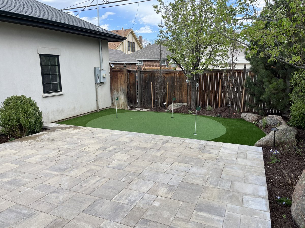 Go_Turf's tweet photo. Knocked out a small one-day project in Denver today! Time to get that sort game dialed in for golf season 🫡 ⛳️  #artificialturf #turfputtinggreen #coloradoturf #artificialturfinstallation #denverturf https://t.co/dioYam2qdH