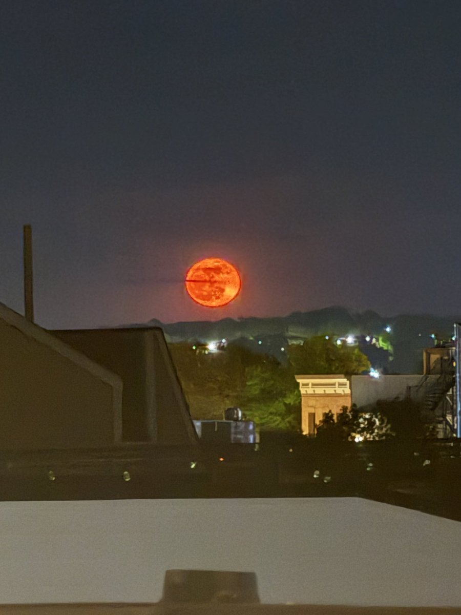 The moon in dc tonight…