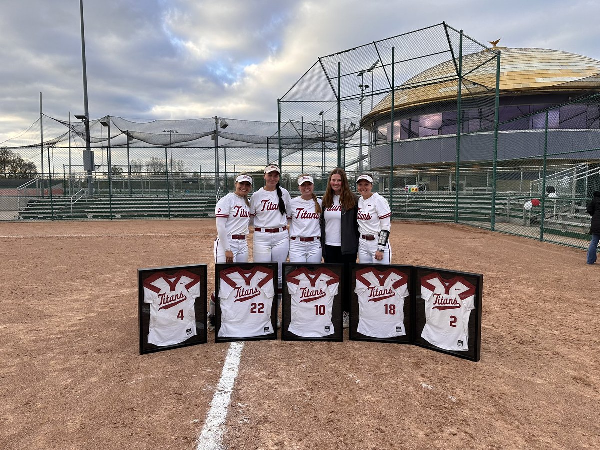 Congrats to our seniors! We are proud of you and appreciate all of the hard work and long hours you’ve devoted to our Titan Softball program over the years. Good luck as you enter the world and go do amazing things out there. Now let’s finish out this year strong before you go!