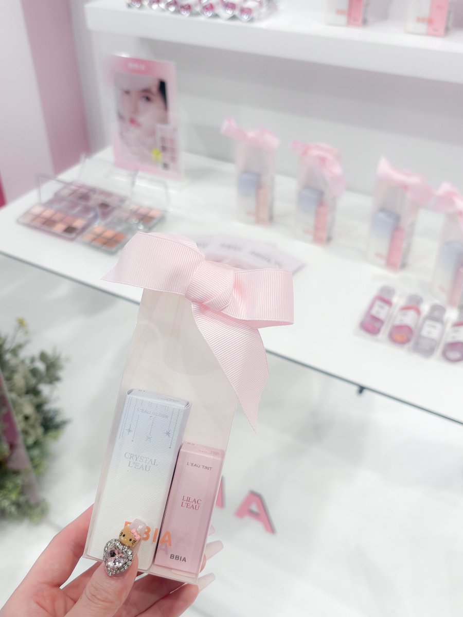 n_0530_'s tweet photo. みんな！！！原宿のアットコスメトーキョーで開催してるBBIAのポップアップは絶対行って🎀
飲み会リップでバズり散らかしたミニローティントは全色あったし、プランパートミニローティントセットで770円ってなにかのバグ。インスタフォローでハズレなしのくじ引きもできる。 https://t.co/EH5YmjL9bN