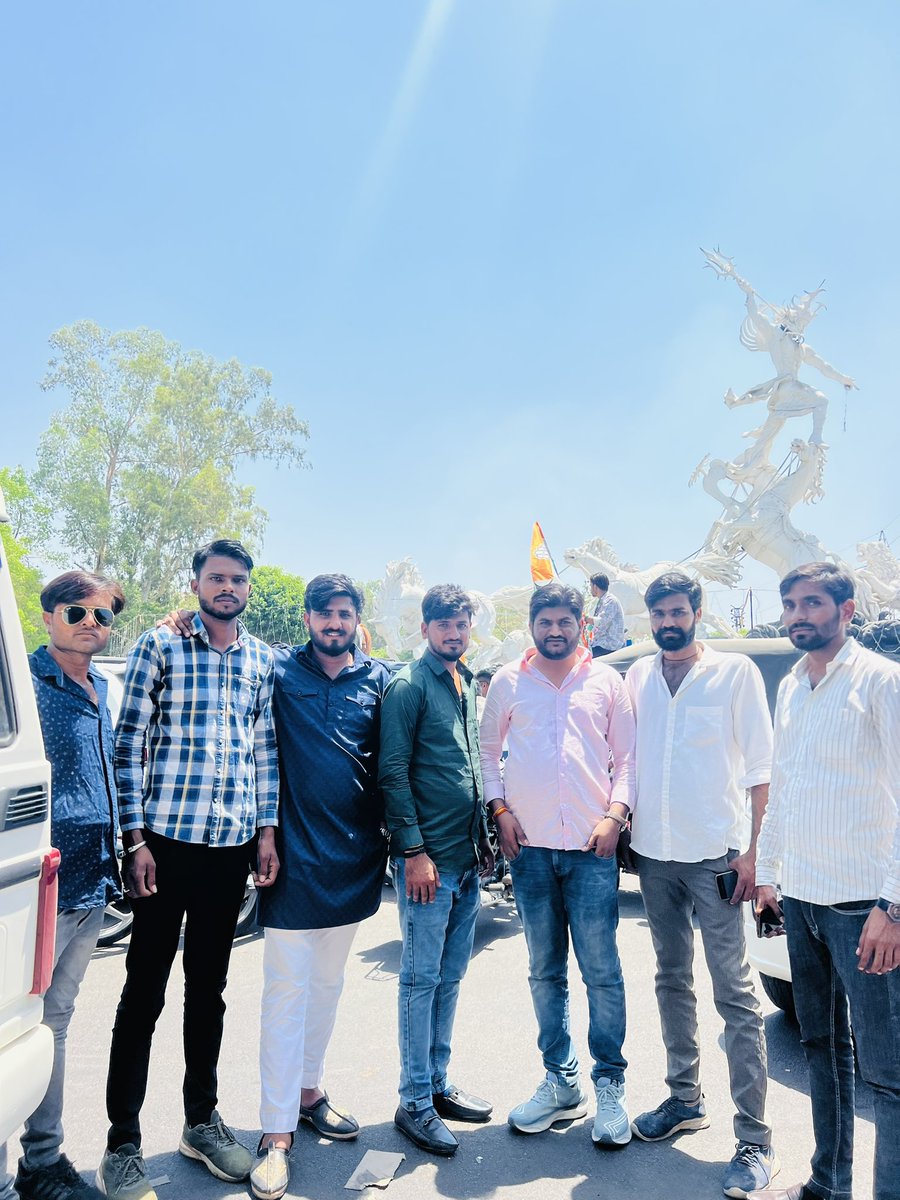 pradhangurjar__'s tweet photo. #कोटा-बूंदी लोकसभा से जन-जन के लोक लाड़ले लोकप्रिय प्रत्याक्षी श्री प्रहलाद जी गुंजल की विशाल जन संघर्ष एवं जन समर्थन यात्रा में हजारो हजार युवा साथियों के साथ भाई #gopalbassi जी शामिल रहें
#kota #bundi #kotabundiloksabha #PrahladGunjal @PrahladGunjal @Gopal_Bassi https://t.co/KWeyfKQ2Ow