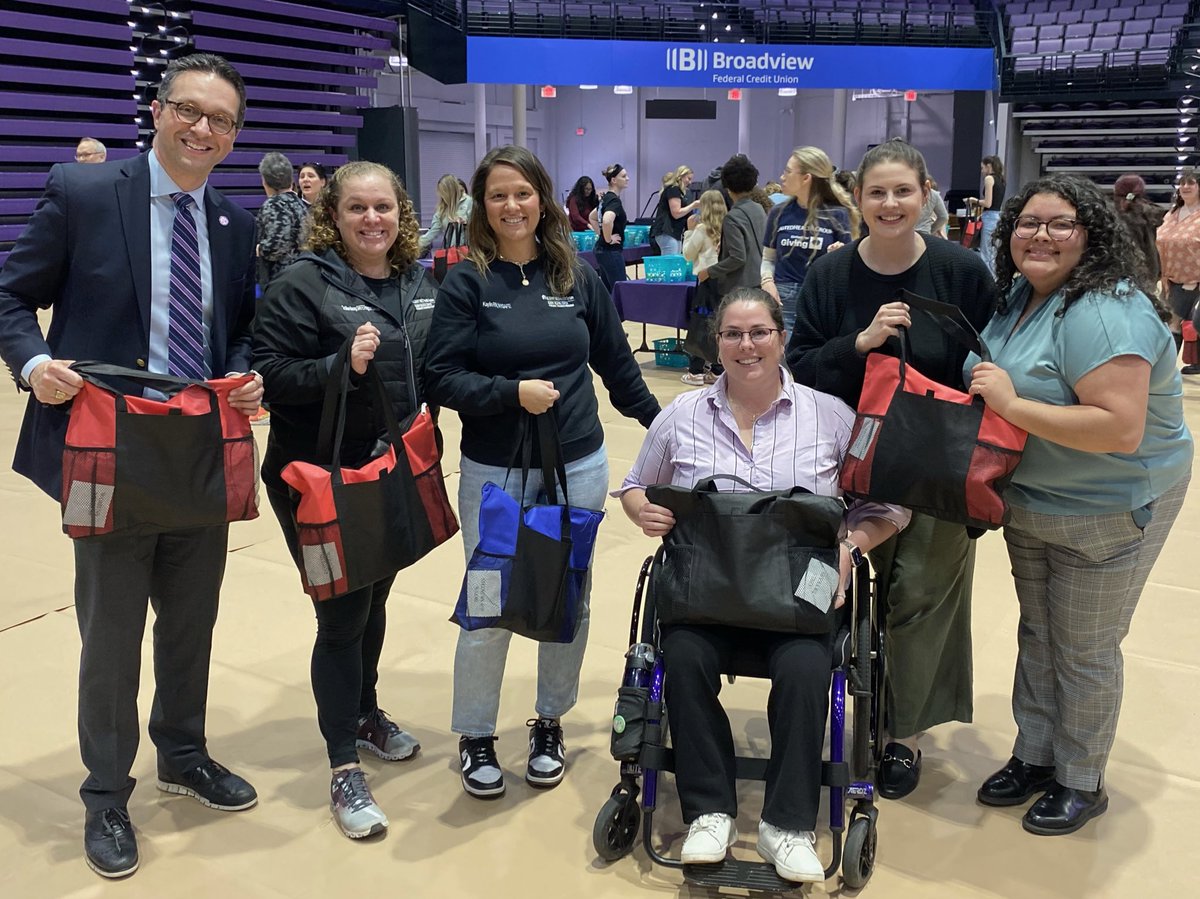 Joined volunteers from our @UAlbany & @AlbanyMed communities to assemble “survival kits” for victims of sexual assault. This marks the eighth year that UAlbany has hosted the “We Care” event. Volunteers assembled 500 kits for survivors — absolutely awesome!
