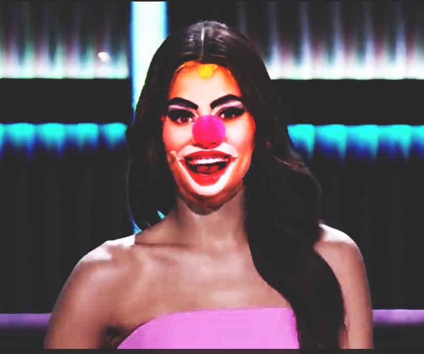 Desmenuzando_'s tweet photo. @ladivaza R I DI C U L O -M A L A G R A D E C I D O
q bueno q te saliste xq afuera estas mostrando tu verdadero yo,y como me hubiera arrepentido ser parte de los votos q te hicieran ganador… sos igual q los  2 manipuladores de ese cuarto https://t.co/7eUOSjQN8k