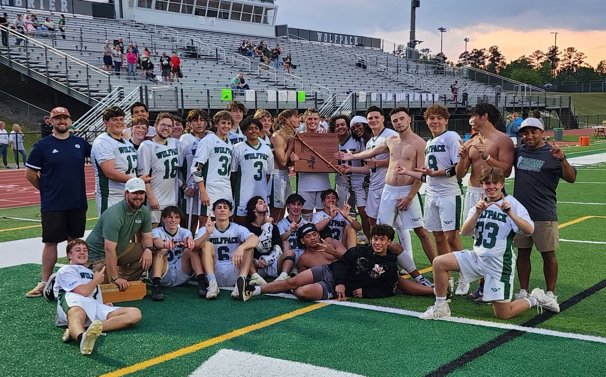 Great night for Greenbrier lacrosse. 1st Playoff win in school history & received the Founder's Trophy. #Team18 @CreswellCurtis @CheneyAUG @OfficialGHSA