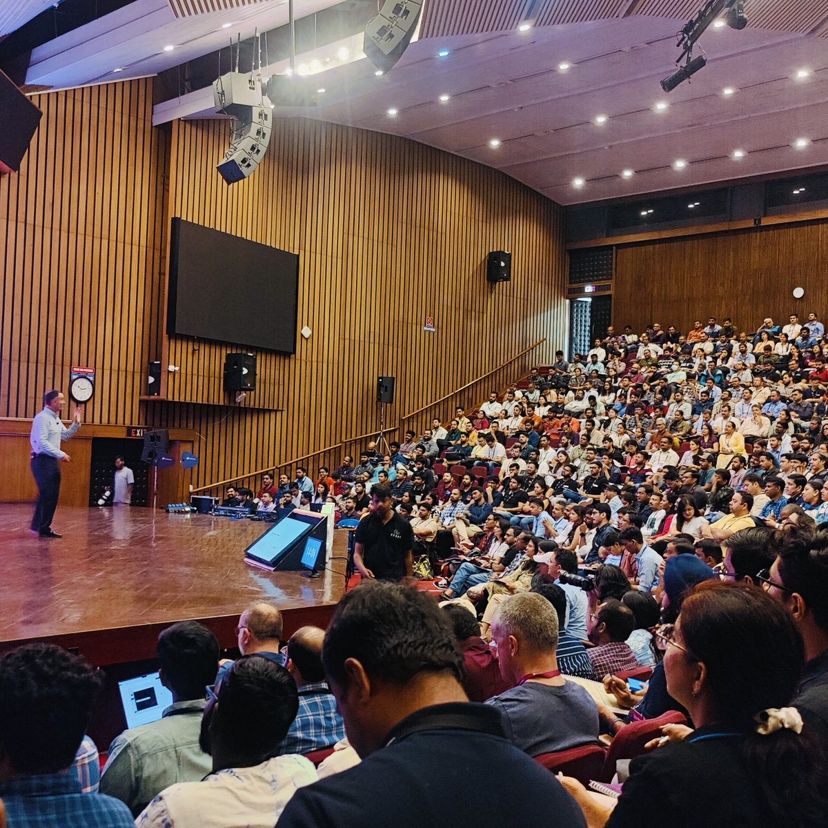 neo4j's tweet image. What we've been up to at #gids @developersummit!
Thank you for attending our sessions and visiting our booth! See you tomorrow too!

@sidagarwal04
@jimwebber  #Neo4j