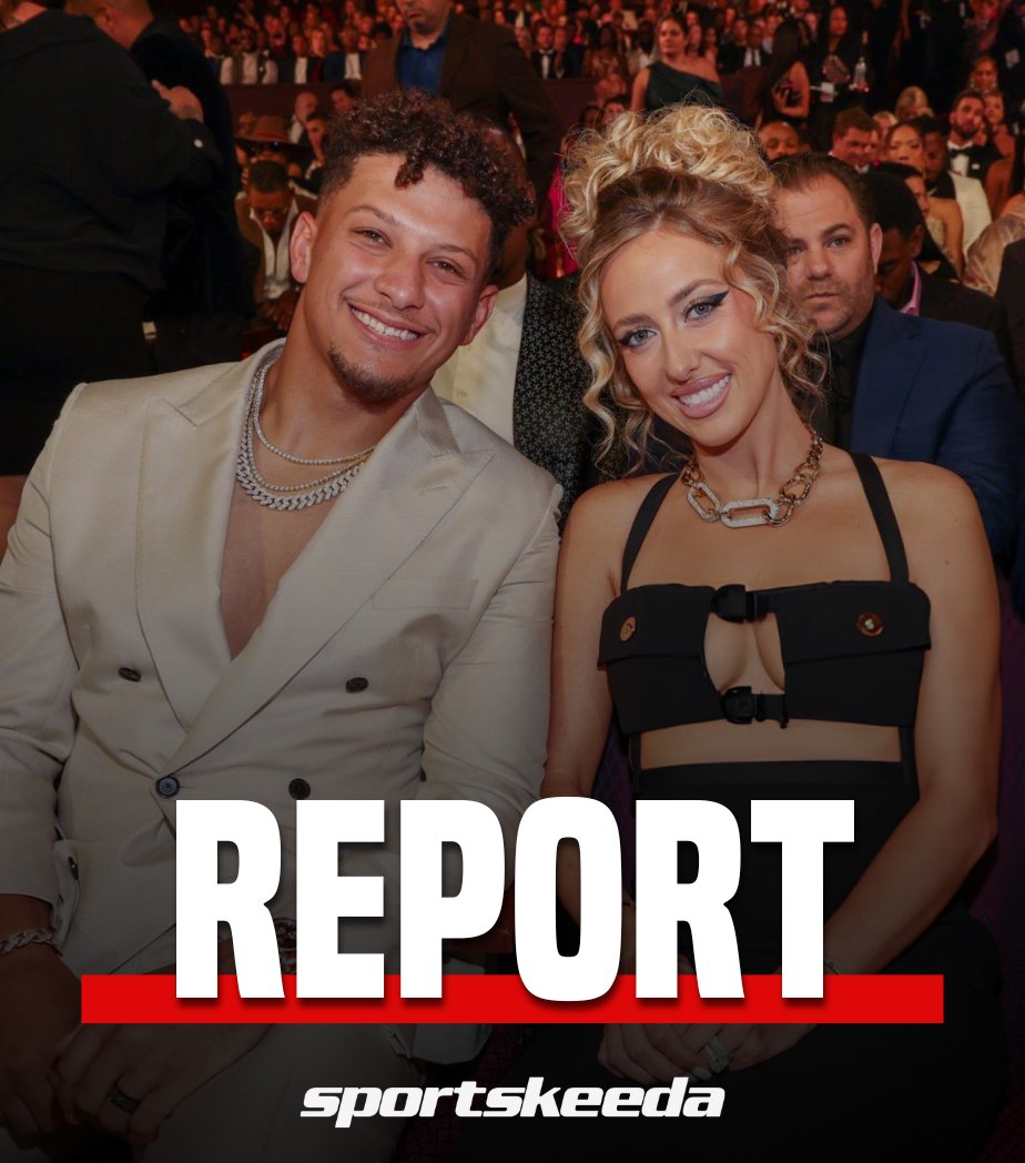 Kansas City Chiefs star QB Patrick Mahomes denied the chance to host Saturday Night Live because of his fear of public speaking and teleprompters. 

Mahomes is “still scarred” from his speech at the ESPYs.

(via @TIME)