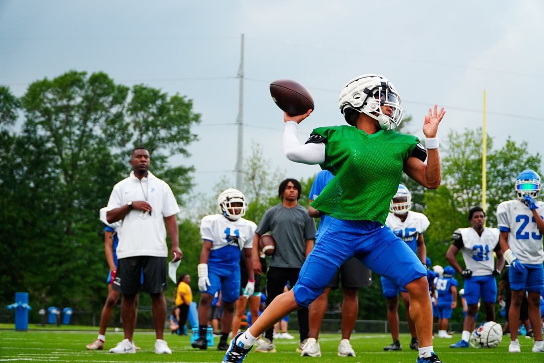 TylerLionsFB's tweet photo. Spring Football is in full swing! Who’s ready for May 15th??? #tylerhigh #SpringFootball #JointheDen https://t.co/47PQPgOxvQ