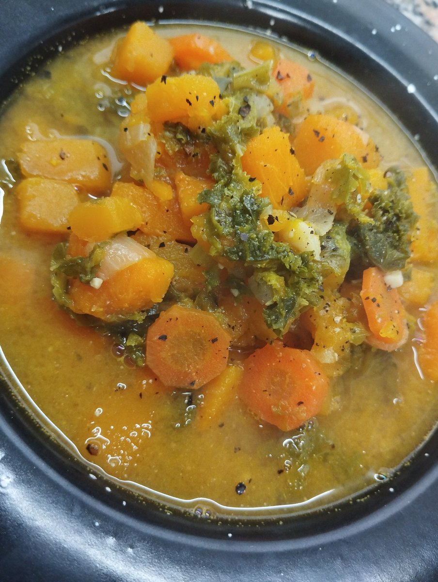 Sopa Calabaza + kale + zanahoria + miso blanco 😍