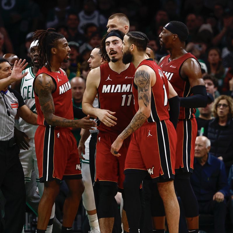 BREAKING: The Miami Heat tied the series 1-1 against the Boston Celtics.