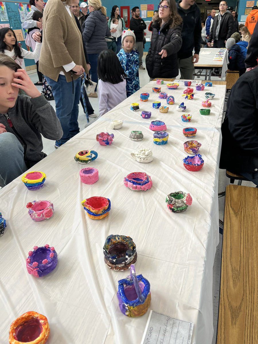 MelzerMLions (@melzermlions) on Twitter photo Thrilled to see such an incredible turnout at our Melzer Masterpiece Art Show tonight! Major kudos to our amazing art teacher, Mrs. Swan, for nurturing such talent & creativity. <a href="/EastMaine63/">EastMaine63</a> #63empower Thrilled to see such an incredible turnout at our Melzer Masterpiece Art Show tonight! Major kudos to our amazing art teacher, Mrs. Swan, for nurturing such talent & creativity. <a href="/EastMaine63/">EastMaine63</a> #63empower