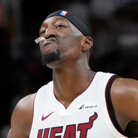 TheHoopCentral's tweet photo. Bam Adebayo tonight:
21 PTS - 10 REB - 2 AST - 69% FG

Tyler Herro tonight:
24 PTS - 14 AST - 5 REB - 53% FG

🔥🔥🔥 https://t.co/yDzS89KfU8